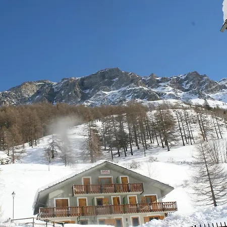 Hotel Maison Des Myrtilles 2*